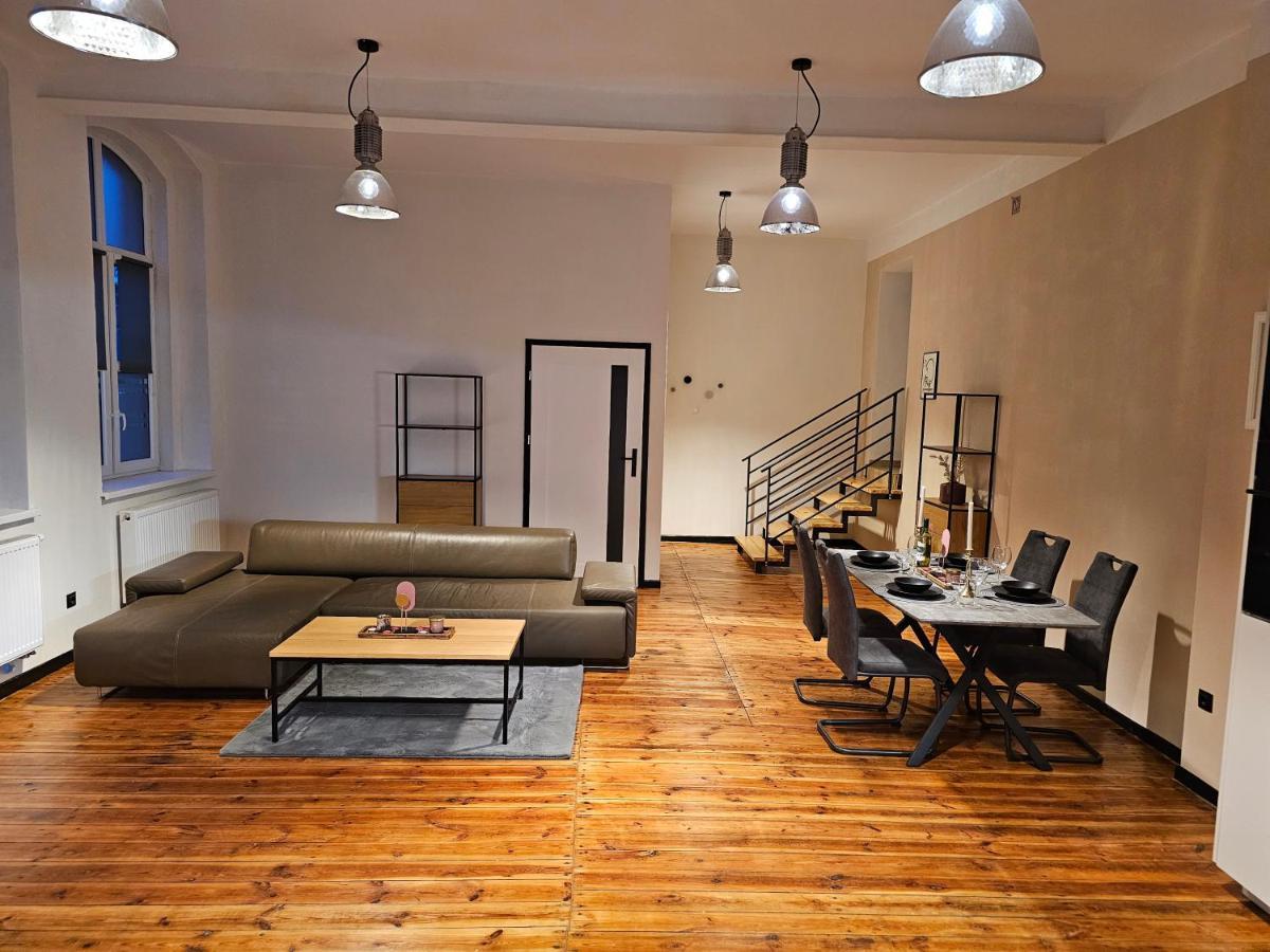 Alte Schule Apartman Żarska Kültér fotó